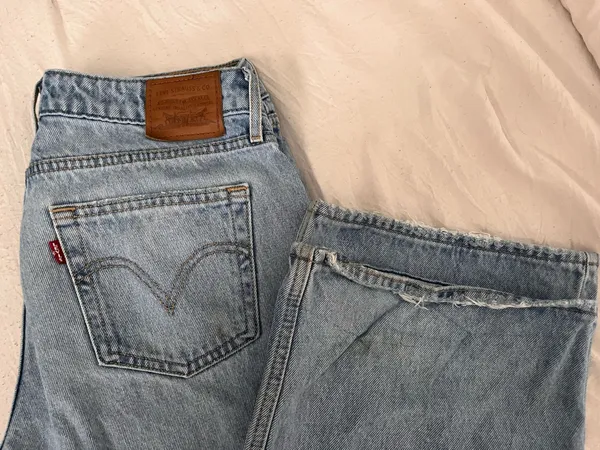 Levi’s Low Loose Jeans - Image 3