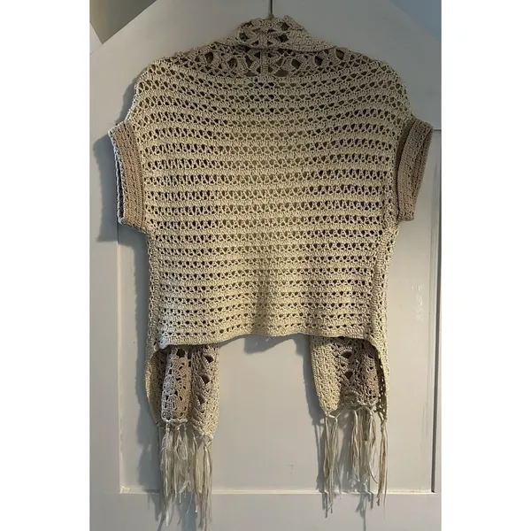 Women’s Boutique Crochet Cream High Low Shawl Duster Fringe Sz S - Image 2