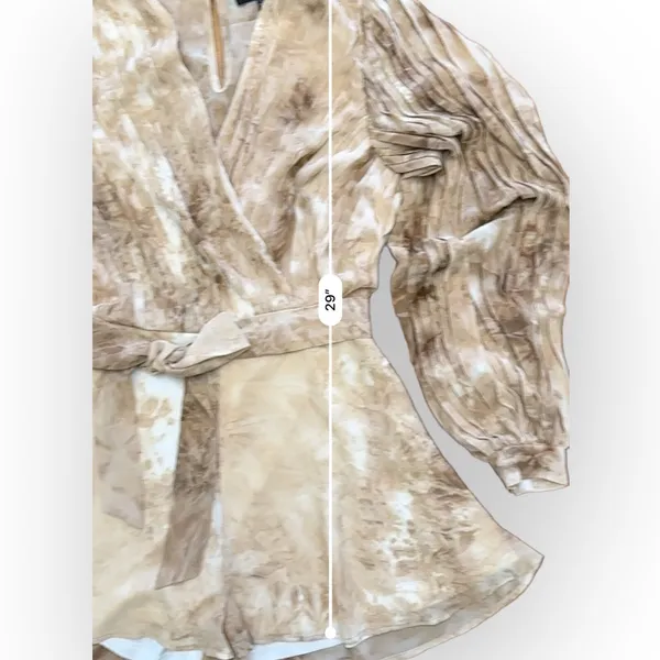 The Sang Pleated Brown Cream Short‎ Romper Size L - Image 4