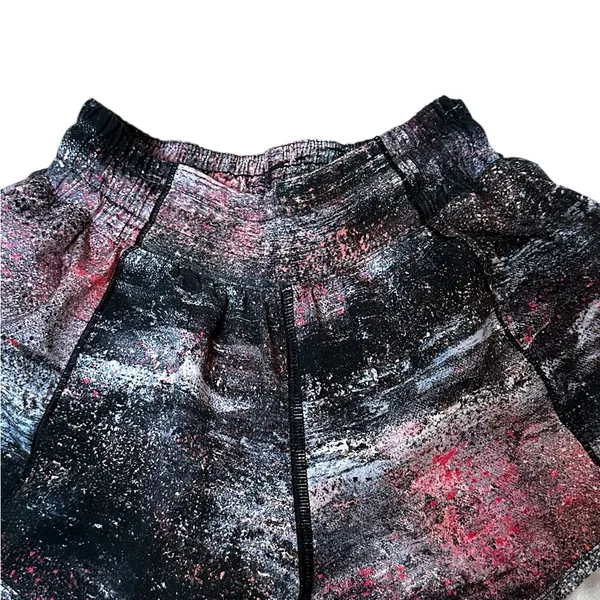Lululemon Hotty Hot Short II *2.5" Azurite Poppy Coral Multi / Black Size 2 - Image 3