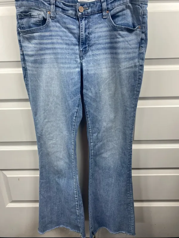 BKE Payton Universal Fit Flare Jeans 31x33.5 Mid Rise Distressed Light Women’s - Image 2