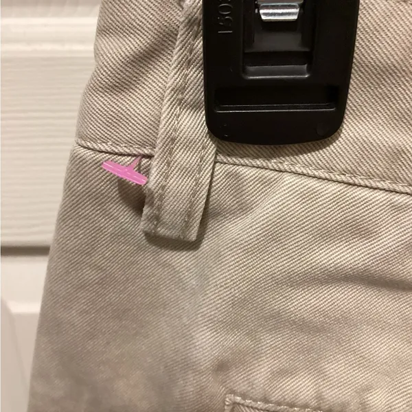 Women’s vineyard vines khaki trousers 32 x 32 - Image 2