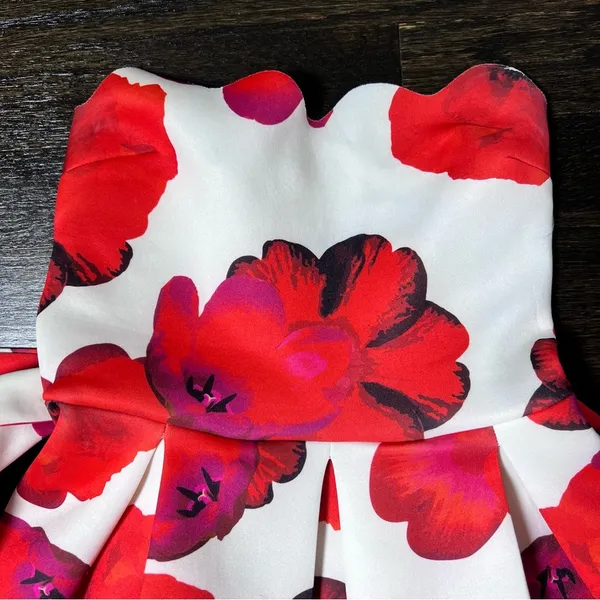 ASOS Design Scallop White and Red Poppy Floral Print Midi Skater Dress - Image 3