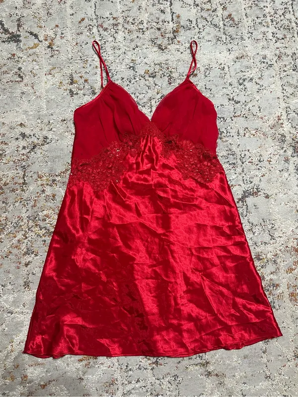 Victoria's Secret Gold Label vintage red satin slip dress size Medium - Image 10