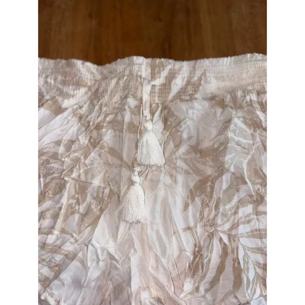 Ocean Drive Smocked Shorts Palm Leaf Print Tassel Detail Casual Size L‎ - Image 4