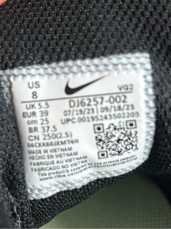 Women's shoes.Nike brand. Size 8.$40. - Image 5