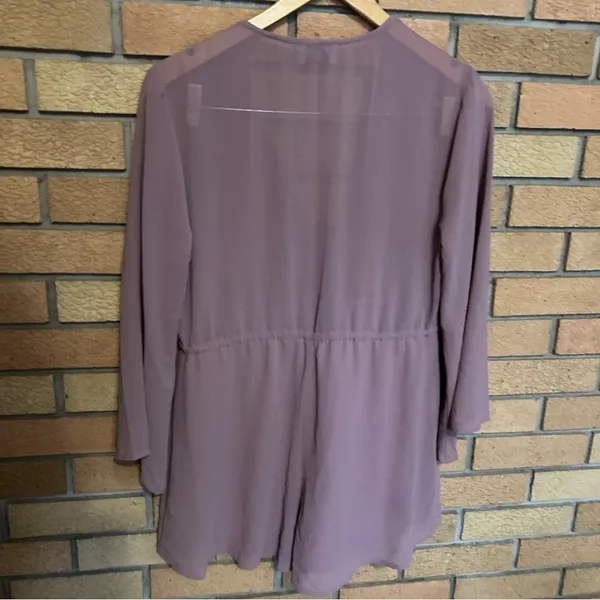 Show Me Your Mumu Roxy Romper Long Sleevee Chiffon Sheer Size XS Mauve/Purple - Image 3
