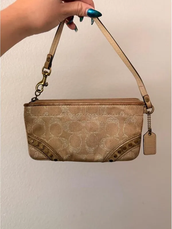 Vintage Tan and Gold Coach Wristlet - Image 2