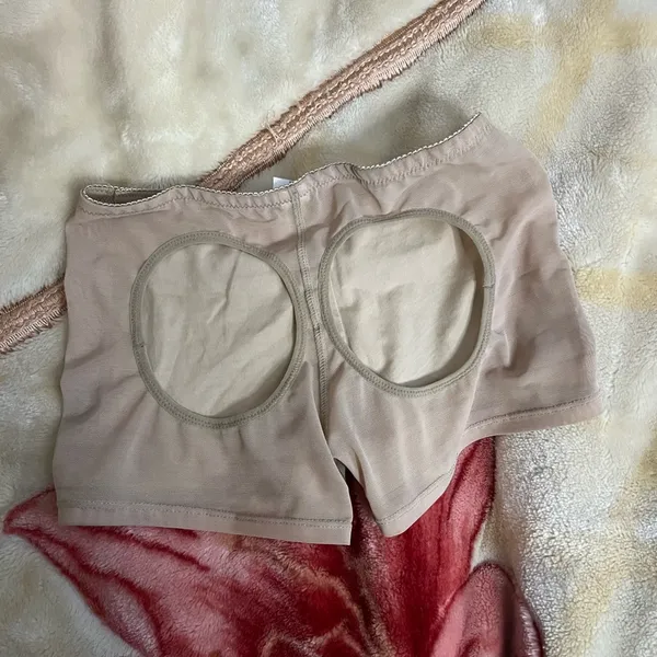 LG booty less nylon beige spanx shorts - Image 2