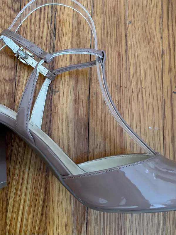 Nine West T-Strap Pointed Toe Block Heel Pumps - Taupe, size 8M evening formal - Image 10