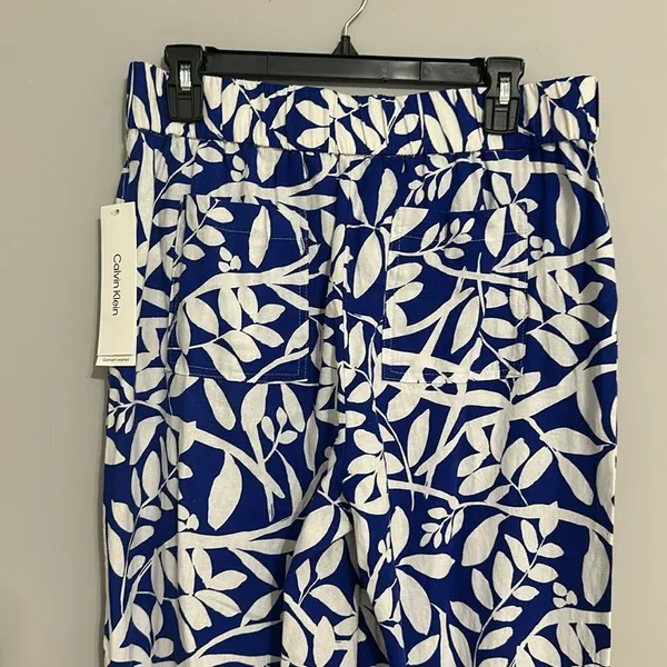Calvin Klein women's pants Sz M blue and white - Image 7
