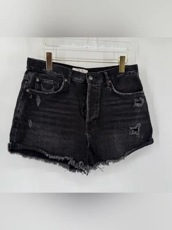 Free People Lasso Short‎ in Washed Black size 31 - Image 3