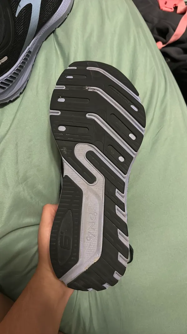 Brooks Shoes - Image 5