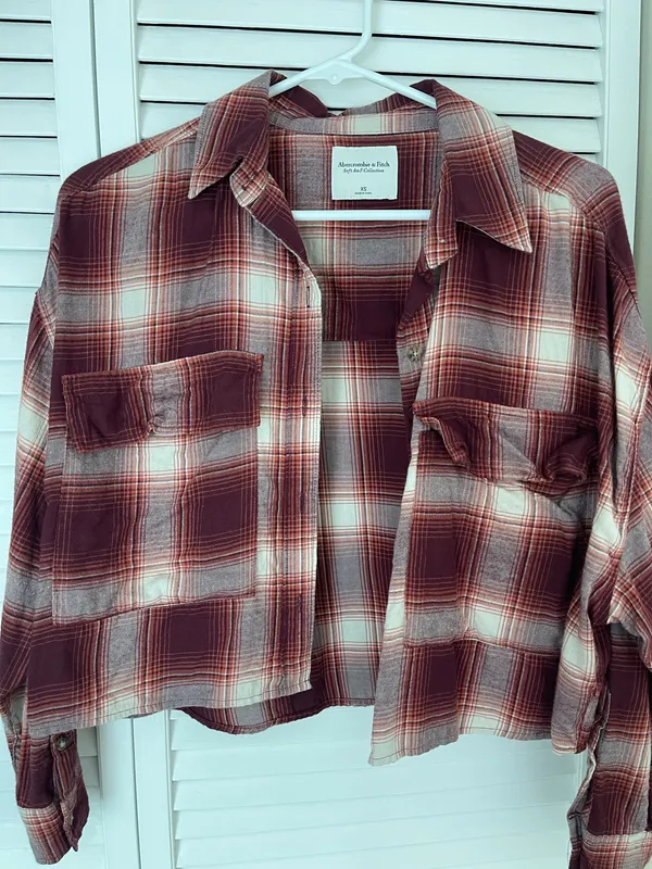 Abercrombie & Fitch Burgundy& Cream Plaid Crop Button Down Shirt - Image 4