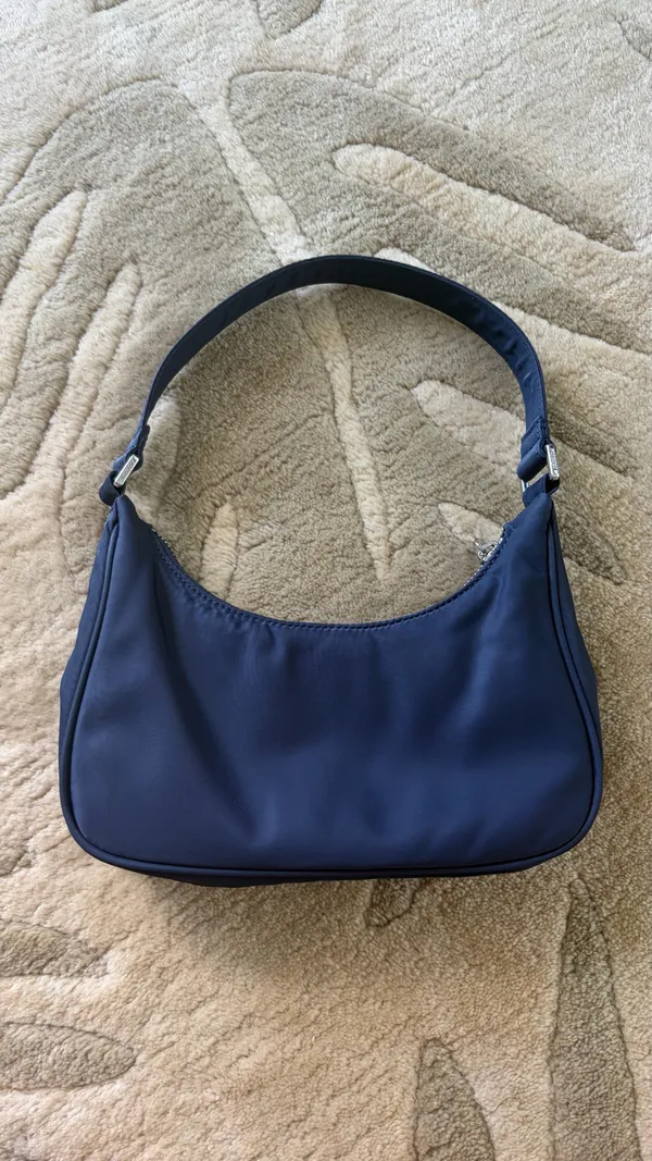 Aritzia Babaton Revenue Bag Dark Navy  - Image 2