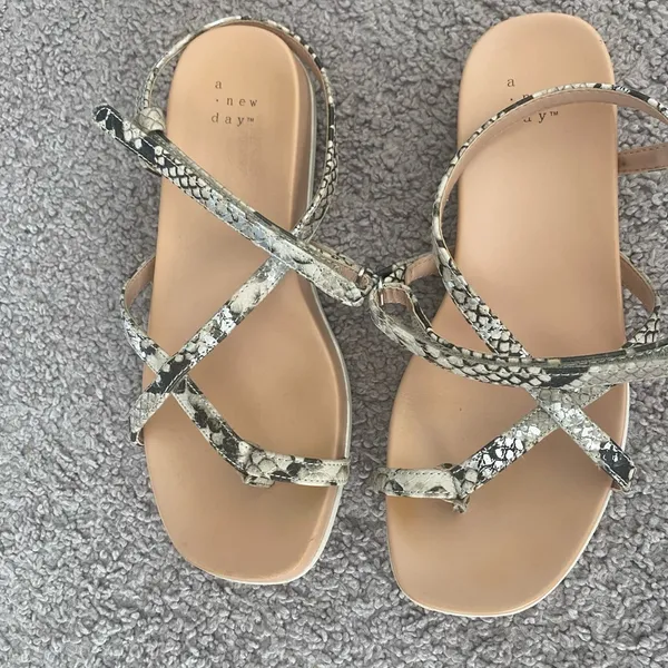A New Day 🌟Snacks king Crisscross Strappy Sandals - Image 2