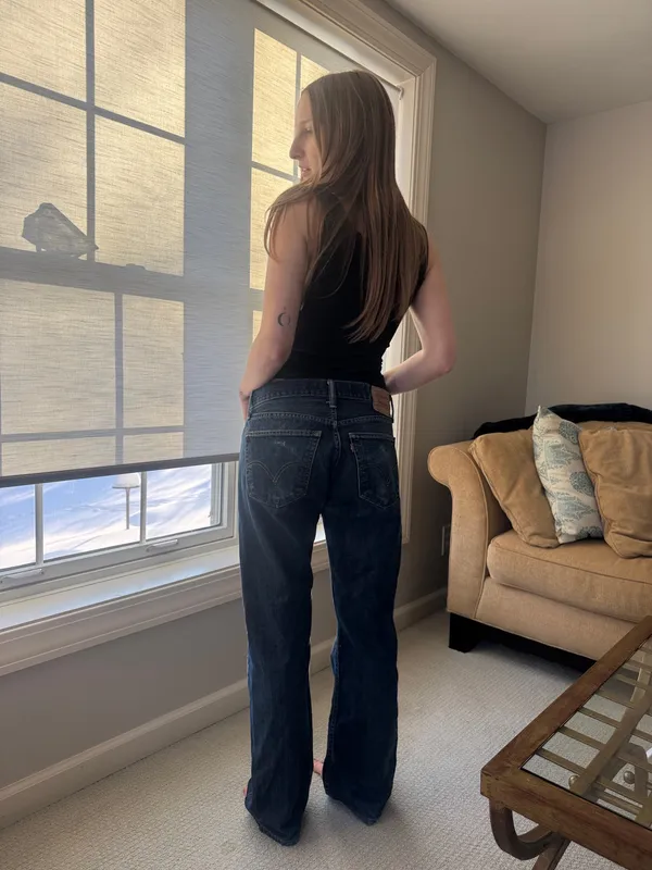 Levi’s Bootcut Women’s Jeans Dark Wash - Image 2