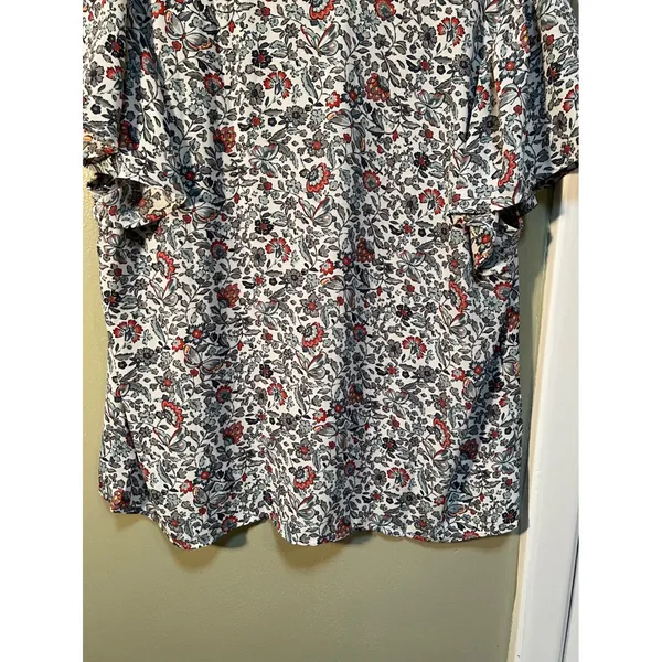 Loft Womens Size Large Blouse Short Flutter Sleeve Button Front Floral Butterfly - Image 9