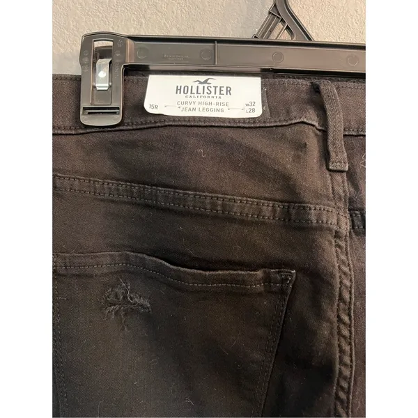 NWT Hollister Black Curvy High Rise Jean Jeggings‎ 32 X 28 Distressed - Image 4