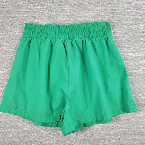 White Fox Short 2 Piece Set Womens S/M Green Button Up Oversized Top Pull On - Image 7