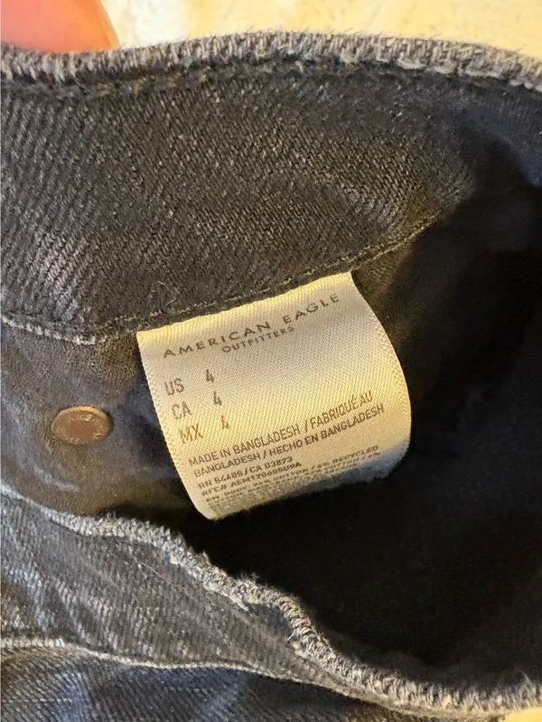 American Eagle Highest Rise 90s Boyfriend Shorts 4 - Image 3