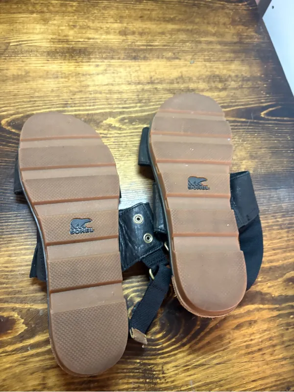 Sorel black sandals size 9 - Image 9