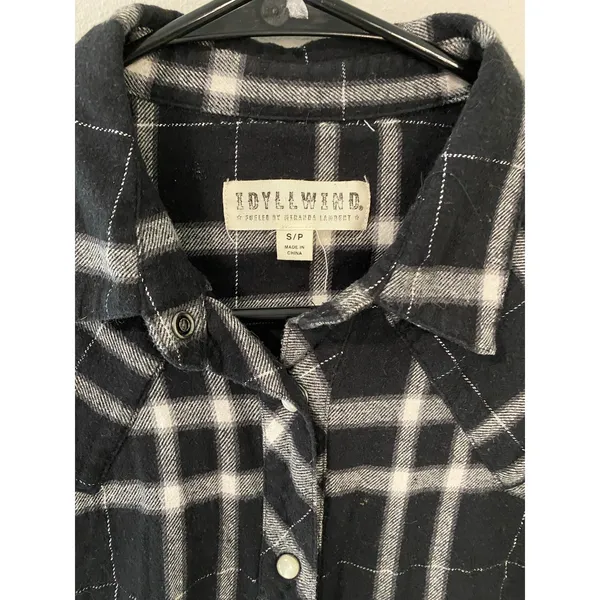 Idyllwind Miranda Lambert Pearl Snap Western Flannel Shirt Women’s Small - Image 2