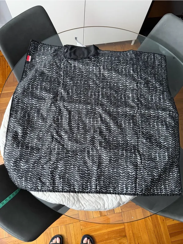 Navy blue Ralph Lauren cable knit sweater with horizontal ribbed texture, size M - Image 6