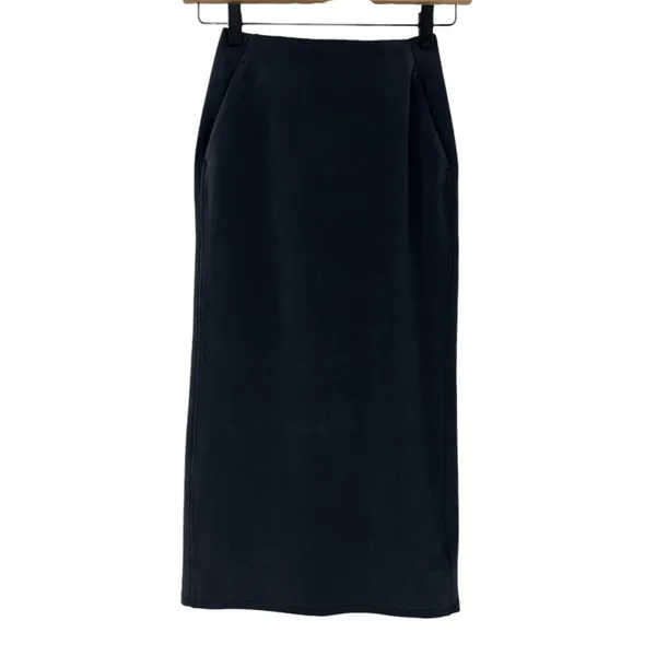 Lululemon Softstreme High-Rise Midi‎ Skirt in Black - Image 5