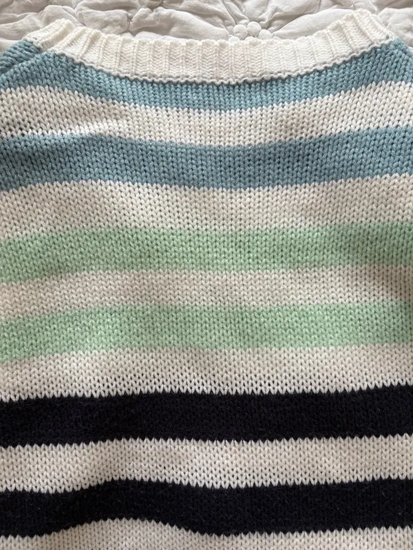Amazon Sweater - Image 4
