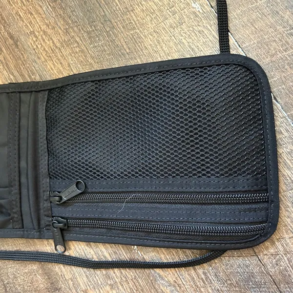 LL Bean Black‎ Nylon Neck Wallet Travel Pouch Crossbody Passport Organizer Bag - Image 6