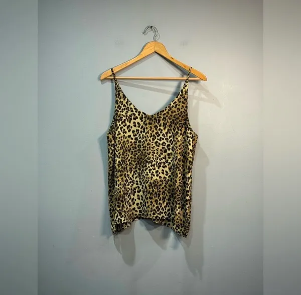 Brown Shinestar Leopard Print Strappy Tank Size L EUC - Image 3