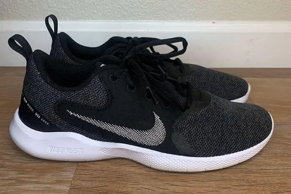 Nike Women’s Flex Experience Black Running Shoes - Image 2