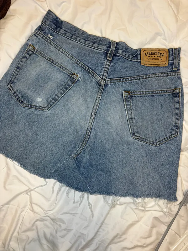 Levi’s skirt  - Image 3