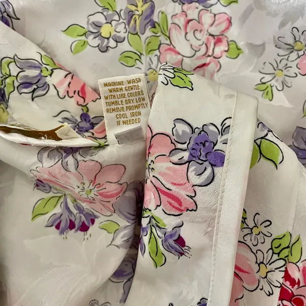 Vintage VICTORIA'S SECRET Gold Label Floral Jacquard Satin Robe Pockets‎ Small - Image 10