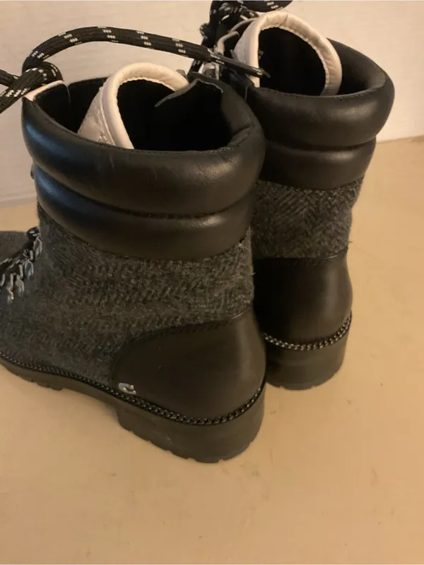 Coach women gray tweed black leather combat boots US 6 - Image 8