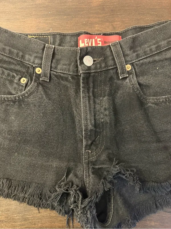 Levi's Black Distressed Frayed Hem Denim Shorts - Image 2