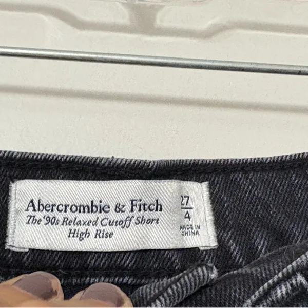 Abercrombie & Fitch 90s Relaxed Cutoff Shorts 27 High Rise Black Denim Frayed - Image 2