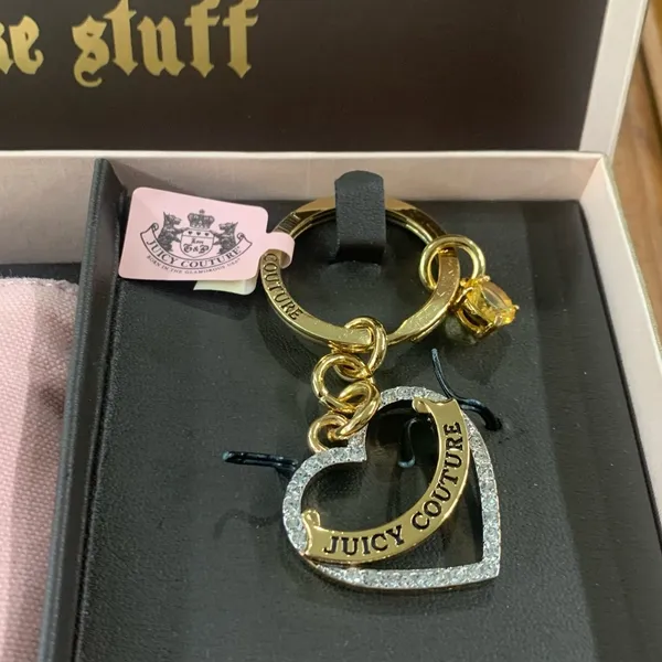 Retro Juicy Couture Pam & Gela Wristlet Wallet with Silver Heart Key Chain - Image 2