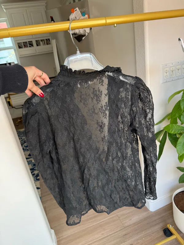Black lace top - Image 3