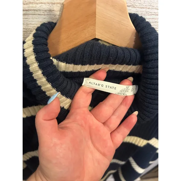 Altar'd State Womens Navy Blue Cream Striped Ribbed Cropped Turtleneck Sweater L - Image 3