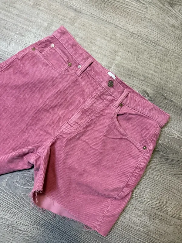 •GAP• PINK CORDUROY SHORTS - Image 2
