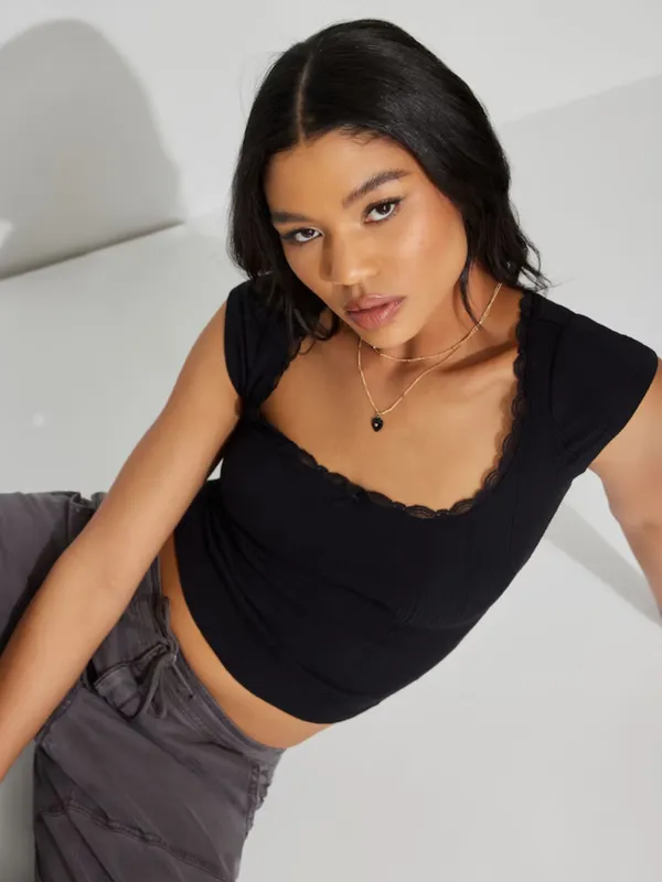 Garage Black Myla Scoop Neck Lace Trim Rib Tee - Image 2