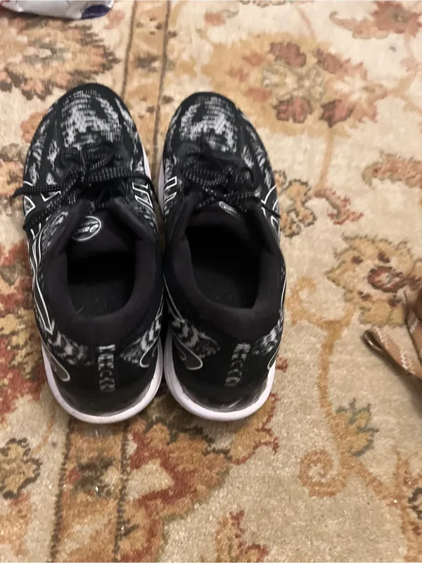 Asics Black and White Women's Athletic Running Shoes - Image 3