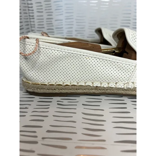 Time and Tru Womens White Perforated Espadrille Slip On Flats Size 9 Round Toe‎ - Image 5