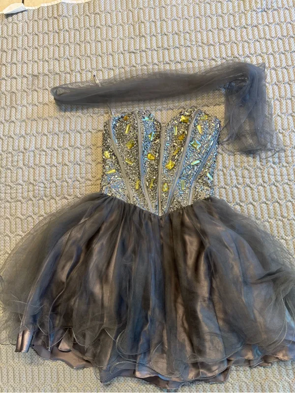 Aspeed Gray Prom Dress with Yellow Crystal Accents - Image 2