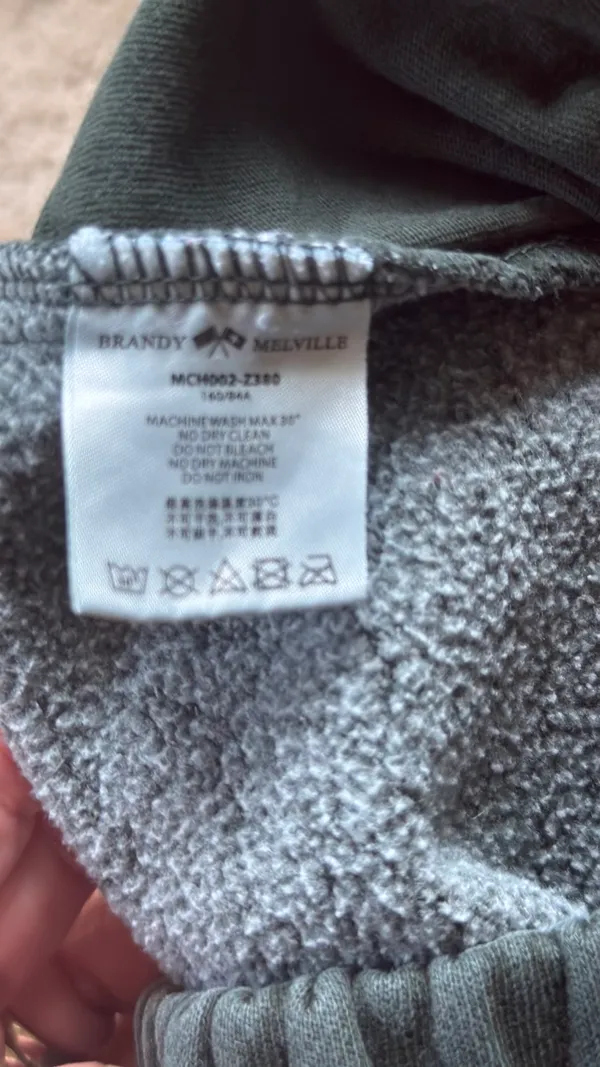 Brandy Melville Sweatpants Green - Image 5