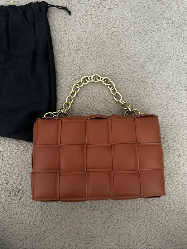 Woven padded bag with chain Orange - Image 2