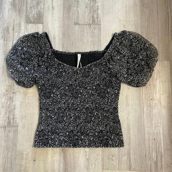 Anthropologie Aurelia Smocked Top size Medium - Image 10