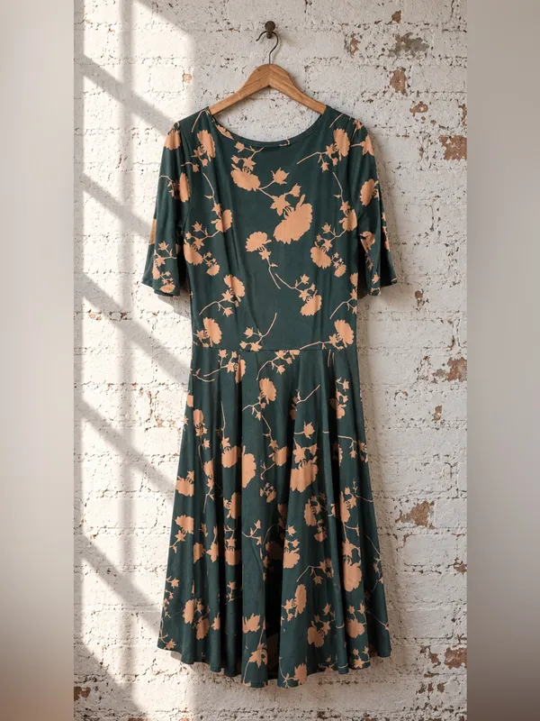 LuLaRoe Nicole Floral Fit Flare Dress XL Black Gold Tan Scoop Neck Skater Midi - Image 3